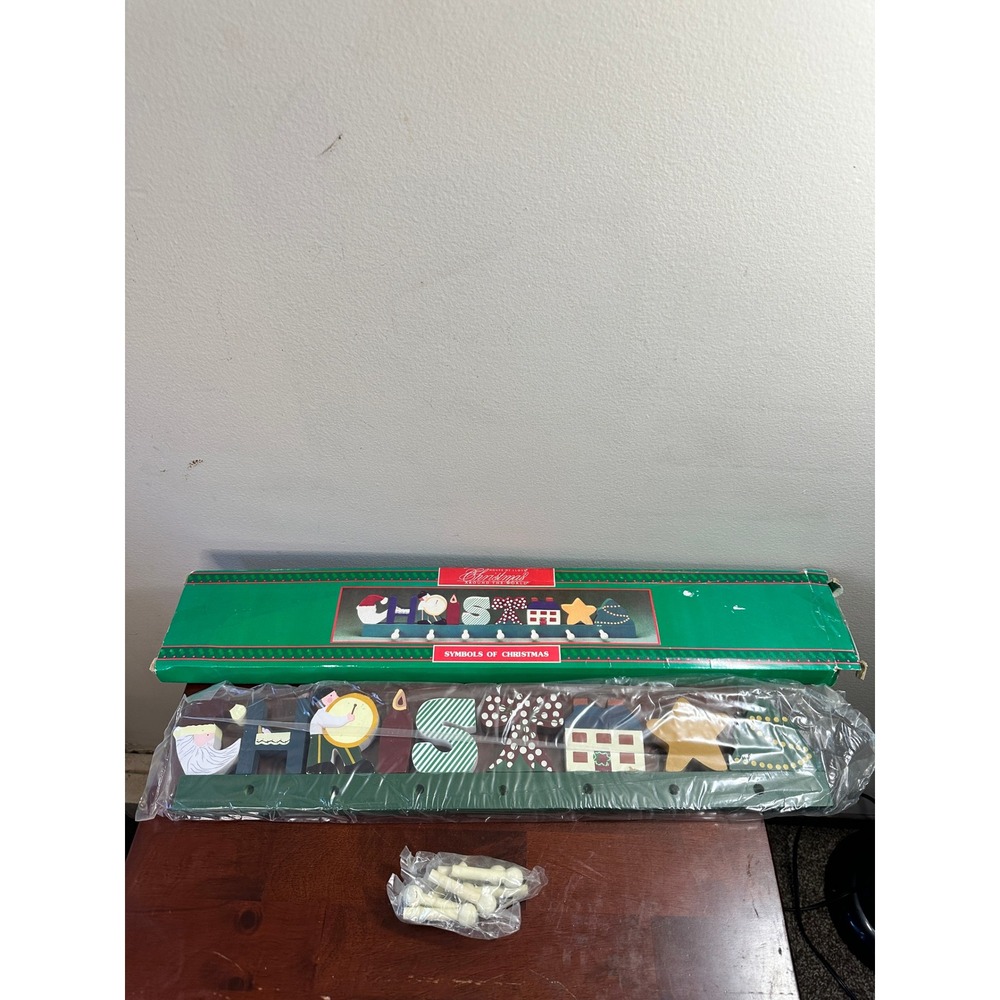 House of Lloyd Symbols of Christmas Wooden Wall Rack Vintage Holiday Decor
